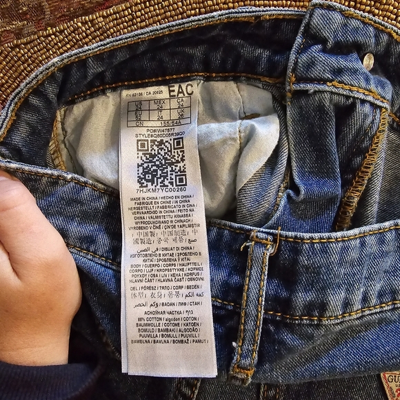 Guess Los Angeles High Waisted Embroidered Denim Jean Shorts Size 24 - Picture 8 of 8